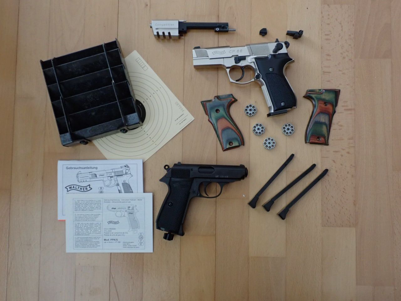 2 pistolets CO2 Walther – CP 88 et PPK/S