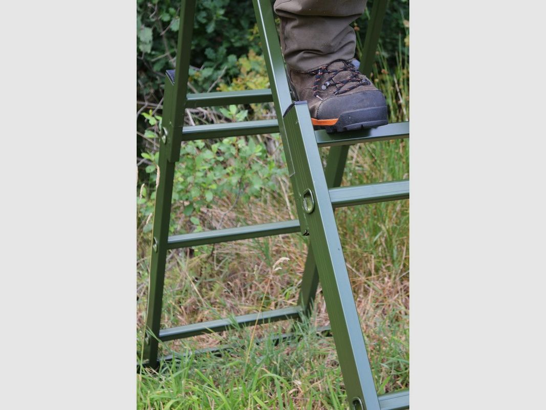 Farm-Land Ansitzleiter - Mobiler Ansitzbock 658