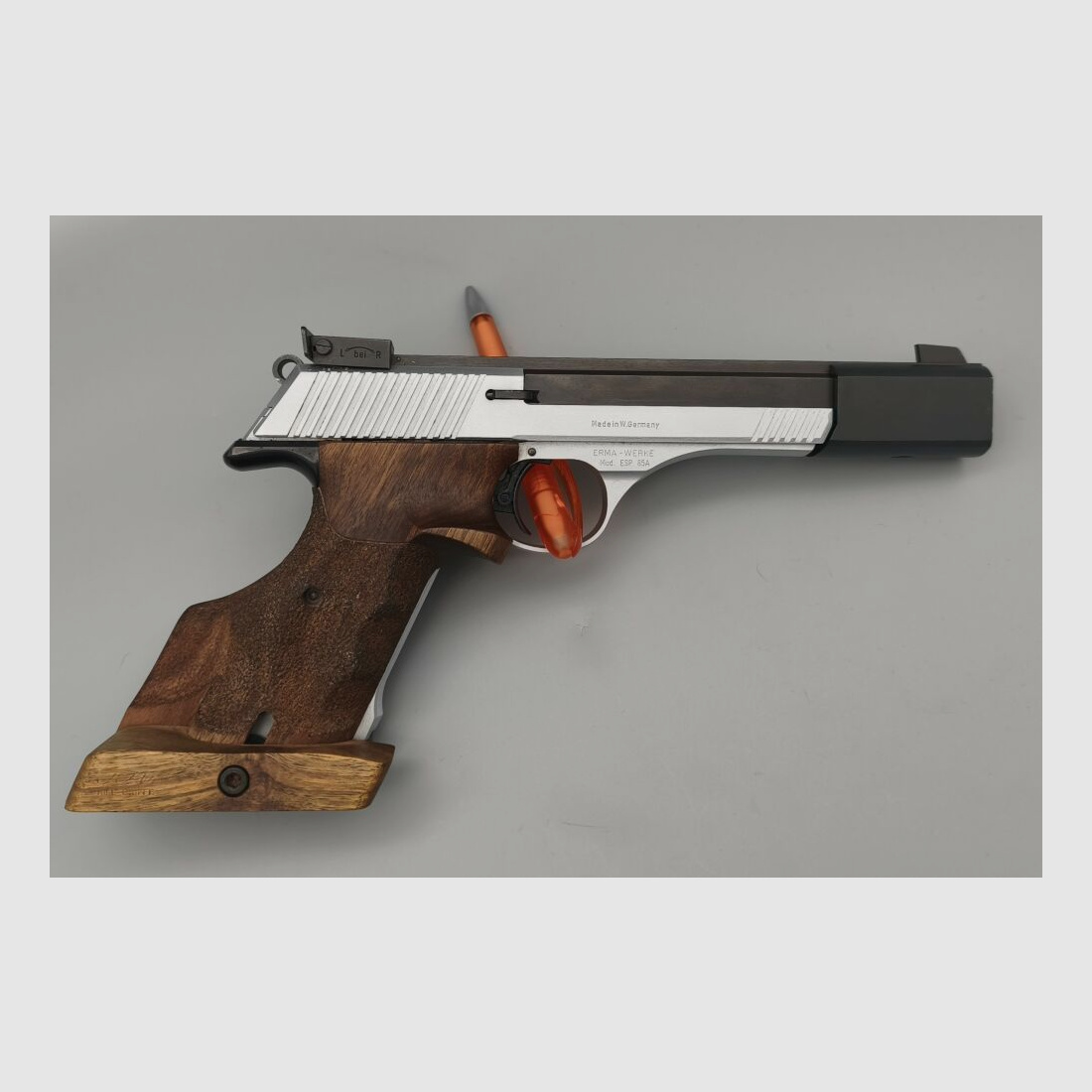 Erma ESP 85A Pistola Deportiva KK Bicolor con Empuñadura Nill Form .22lr