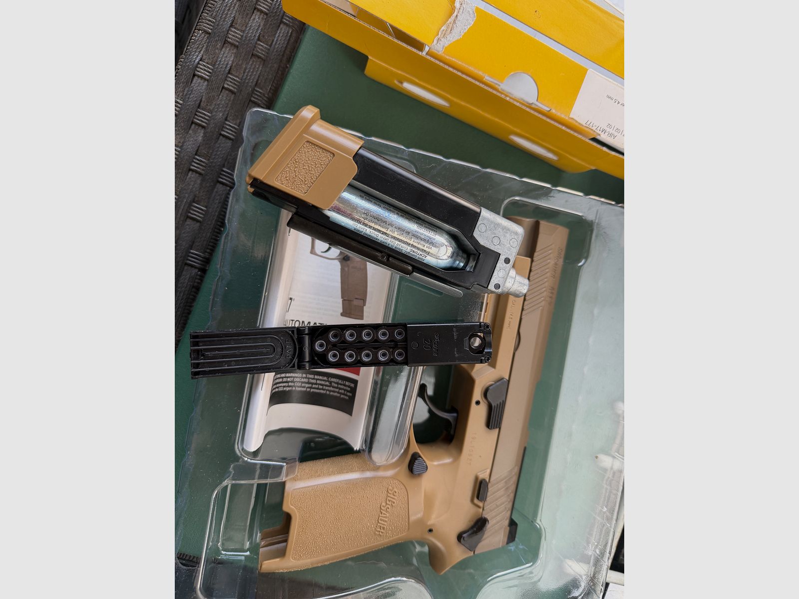 SIG Sauer P320-M 17 4,5 mm Coyote Tan pistola de aire de 20 disparos