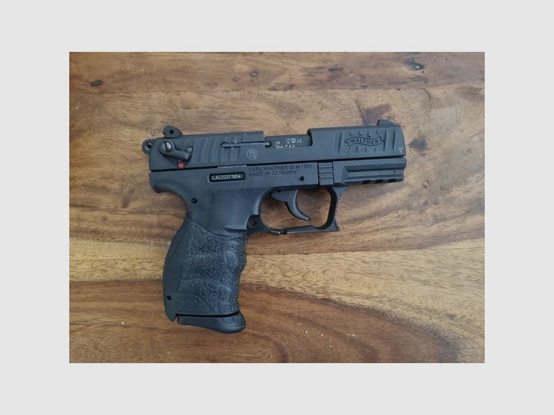 Walther P22Q inkl. 10 CS-Patronen & 50 Platzpatronen