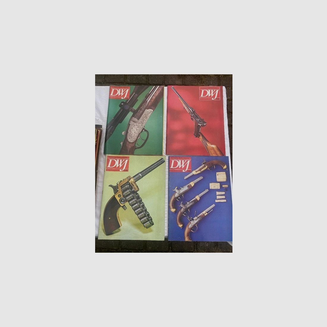 Duitse Wapen Journal 31 oude nummers van 6/1973 tot 8/1979 -Prijs inclusief verzendkosten-