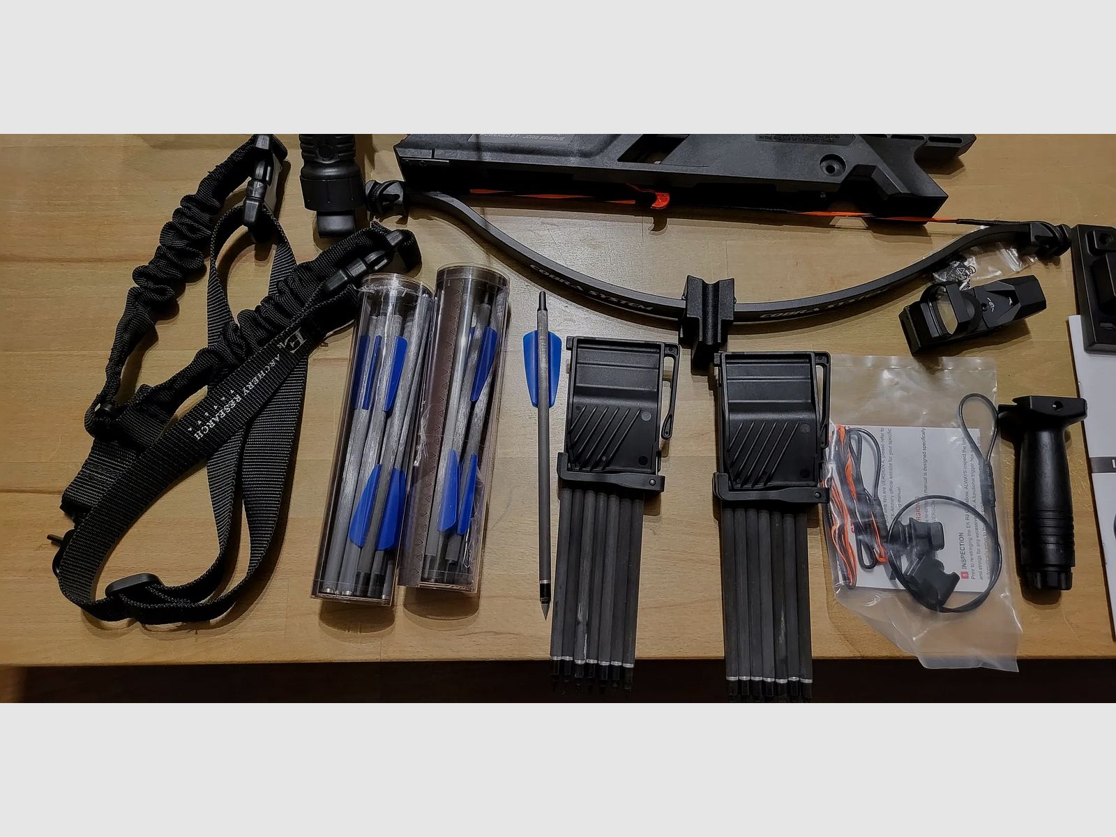 EK Archery Armbrust Cobra Adder Set, viel Zubehör