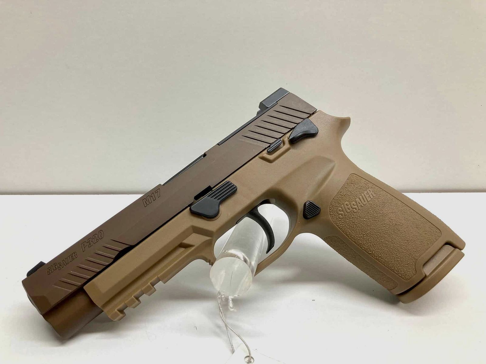 Sig Sauer P320 M17 Coyote OR