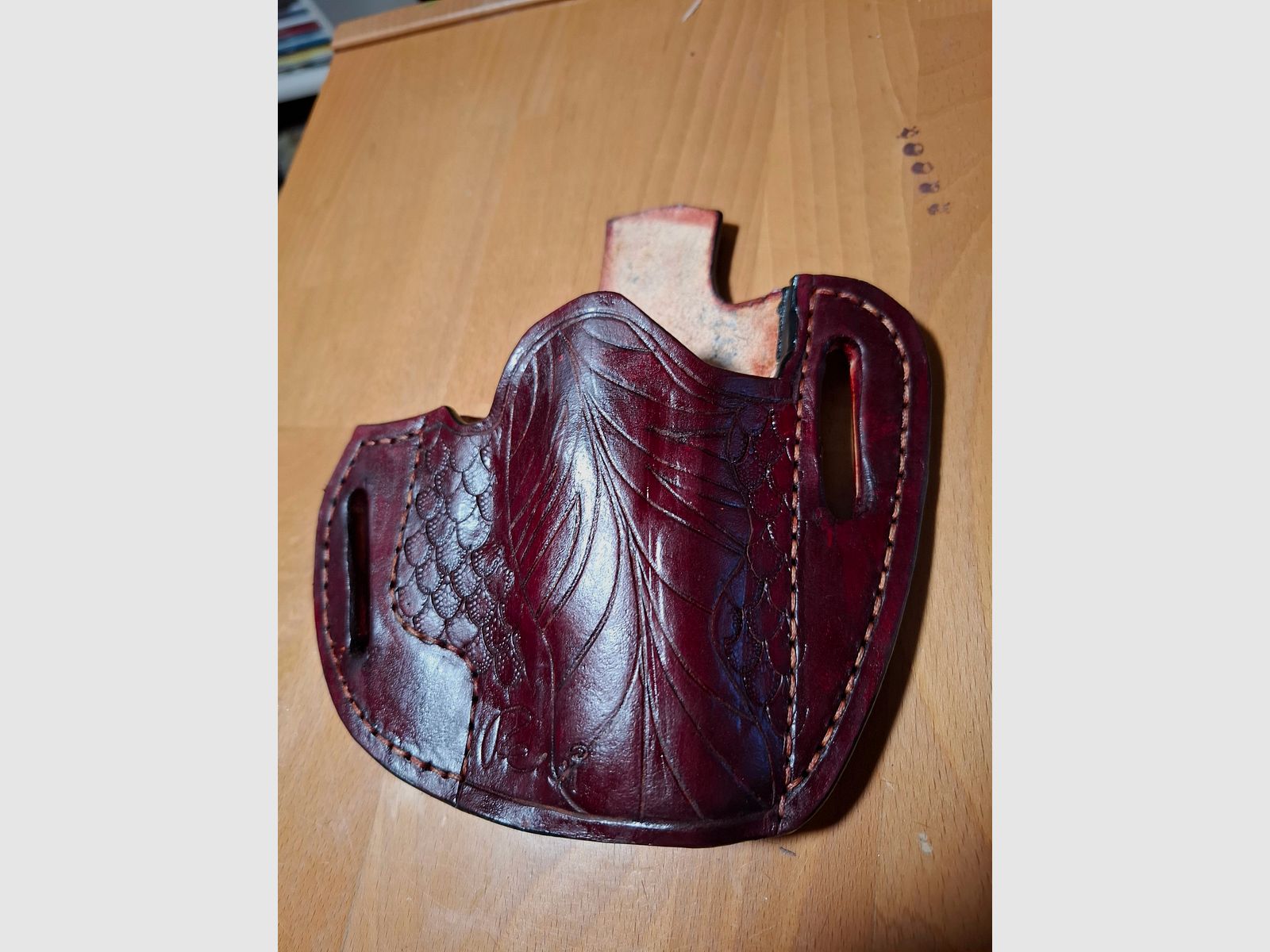 Handgenähtes Holster CANIK TP9.
