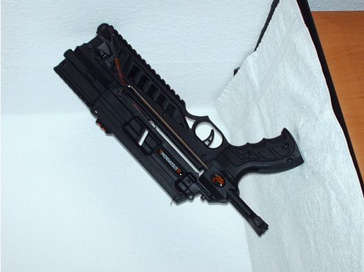 Steambow AR6-Stinger II Compact z 35 lbs łukiem z likwidacji gospodarstwa domowego