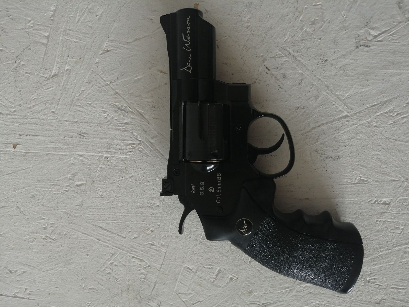 Dan Wesson 2,5 pulgadas revólver CO2 6mm
