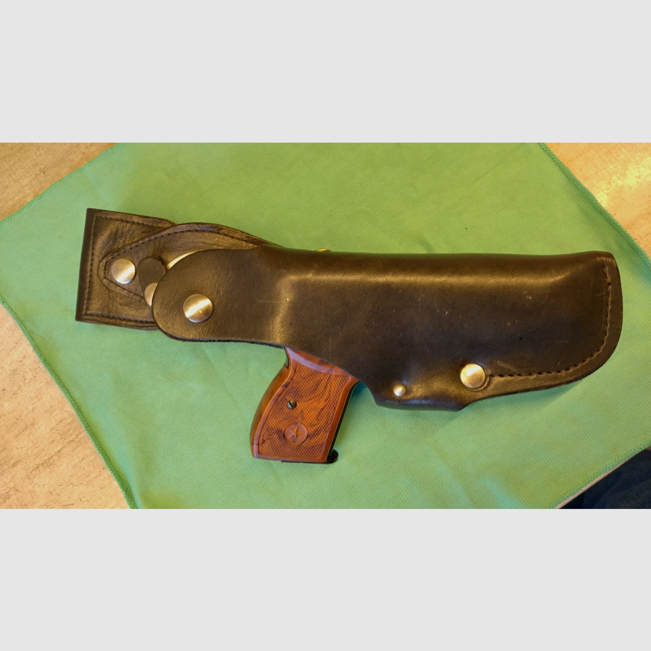 Makarov edycja specjalna 50 lat pokoju pistolet alarmowy kaliber 9 mm P.A.K.