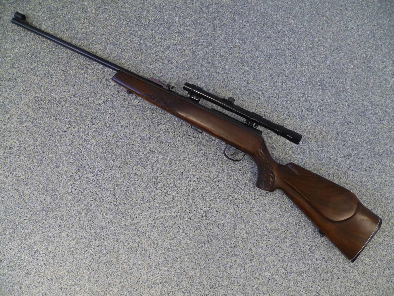 Repetierbüchse Voere .22 lr