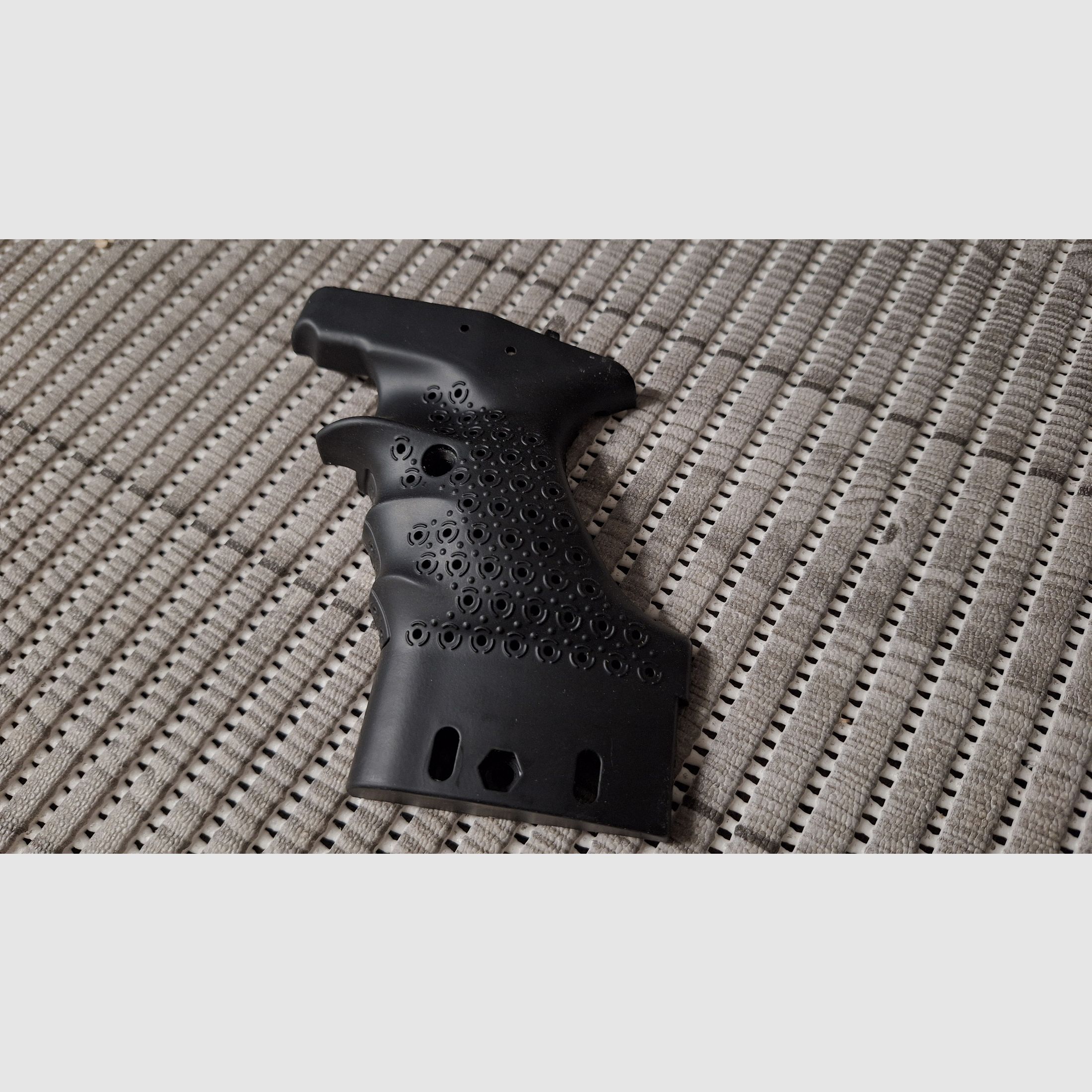 Poignée de forme pour pistolet à air Zoraki HP01 gaucher noir