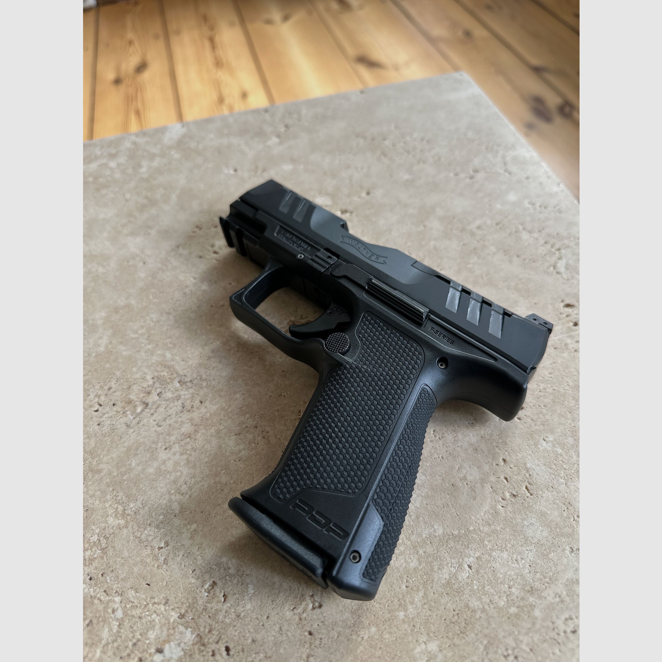 WALTHER PDP F-SERIES 3,5" MIT TERRA B GÜRTEL, BLACK TRIDENT HOLSTER UND HELIKON TEX TASCHE