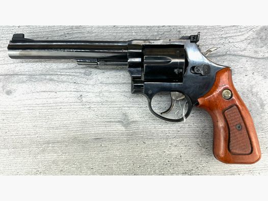 Taurus - Brasil, KK - Revolver .22lr, 6" Lauflänge, Holzgriffschalen