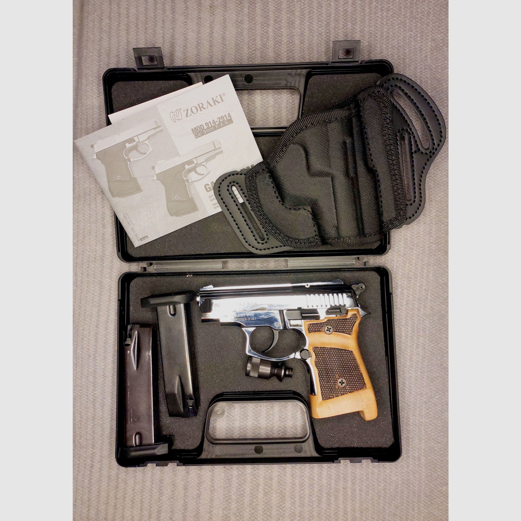 Zoraki 914 Pistolet alarmowy 9mm P.A.K. Chromowane uchwyty drewniane 2 magazynki kabura (1014)