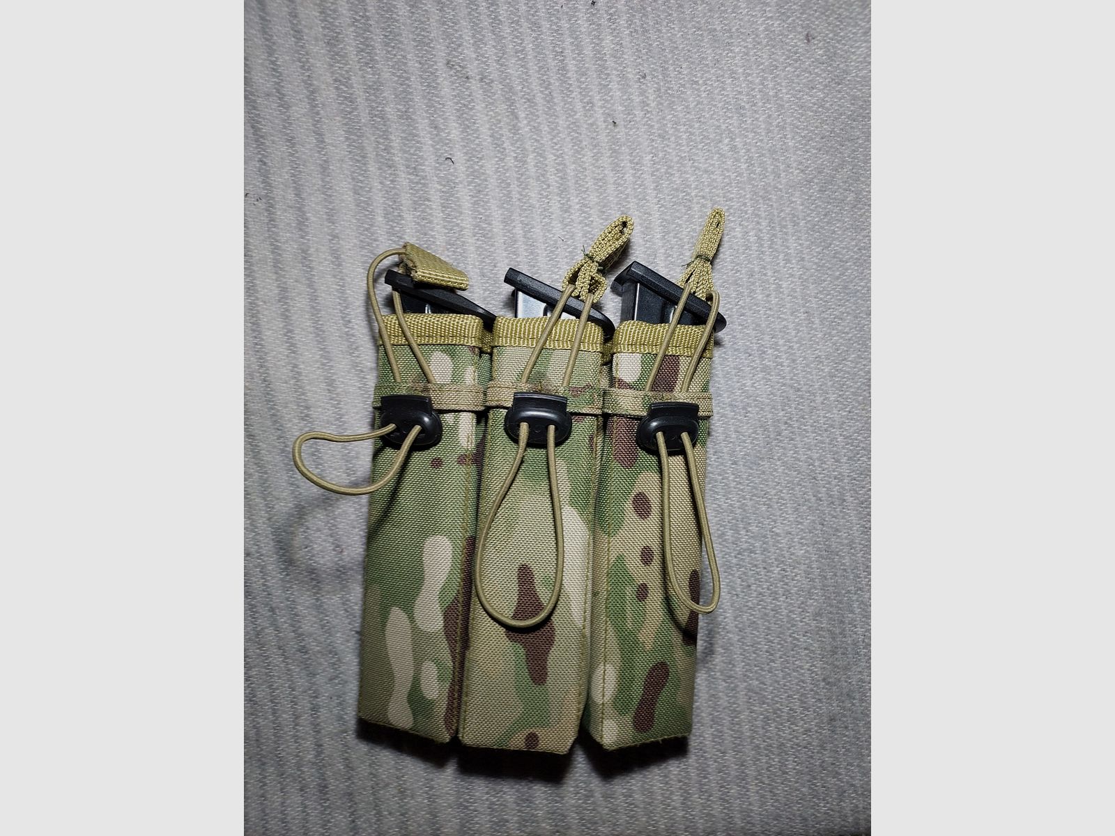 3 Magazine Zoraki 917 9mm P.A.K. in Camo Molle Holster PLUS Loading Aid