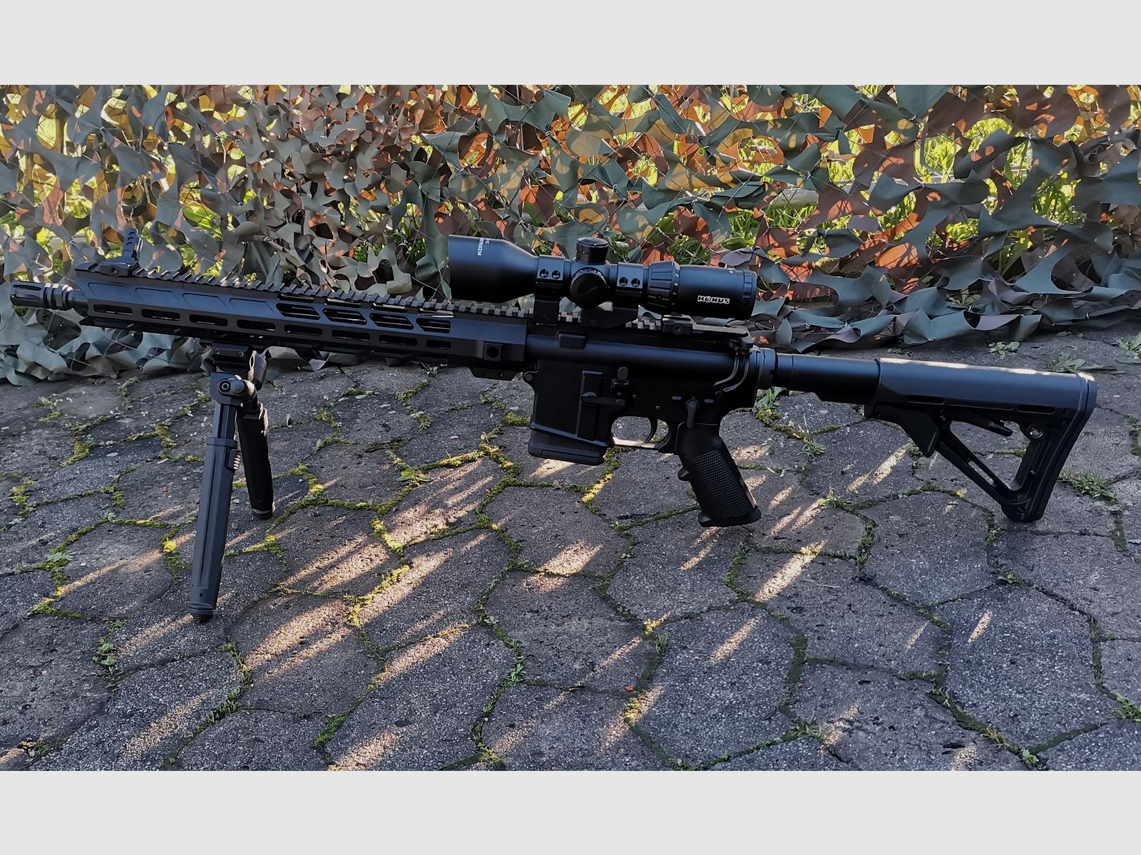 BM Custom AR15 carabine semi-automatique 16" .223 Rem Magpul bipied