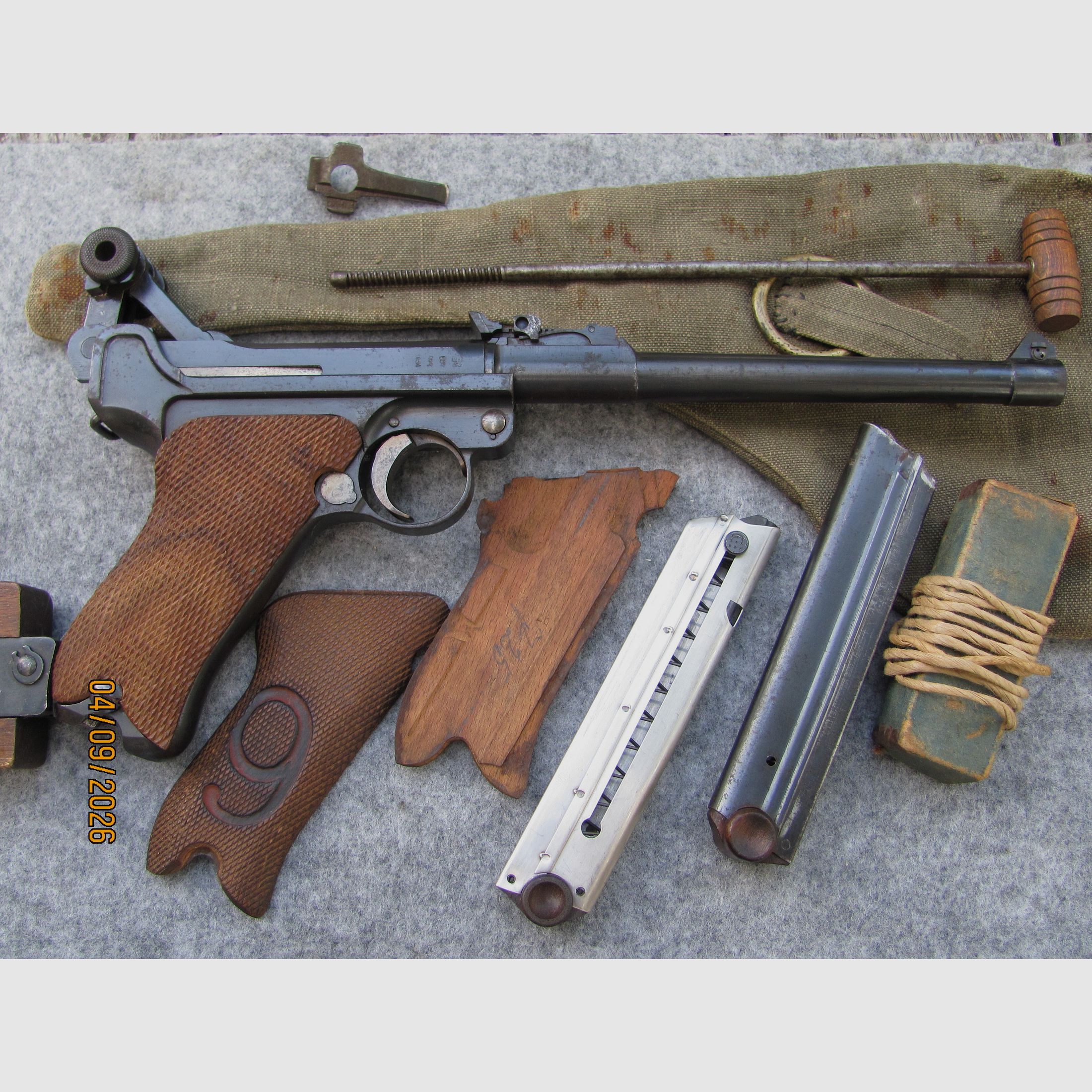 P 08 lang DWM 1917 rote 9 mit Originalzubehör und Stofftasche für Flieger, Zeppelin, Ballon, Panzer A7V