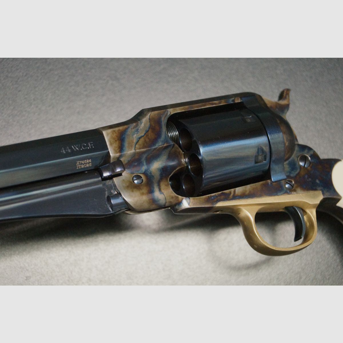 Uberti New Improved Army Carcoal Blue 44-40, Bild 6 von 7