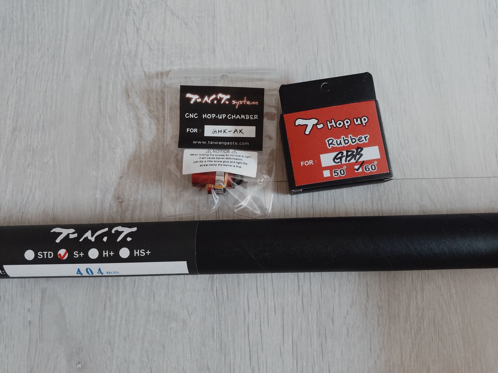 GHK AKMS Vollmetall Echtholz Gas-Blow-Back mit TNT-Lauf und Hop Up Kammer in Top Zustand