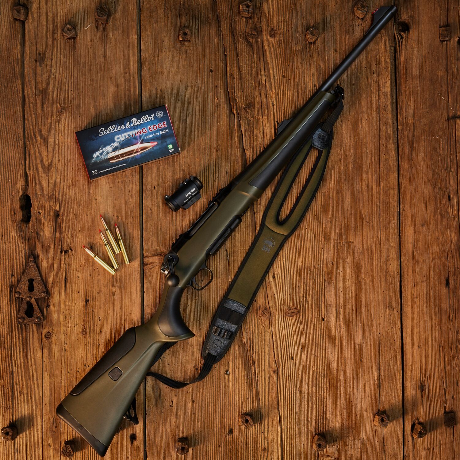 Haenel Jaeger NXT Composite inklusive Leuchtpunktvisier und Gewehrriemen, Kal. .300 Win. Mag.