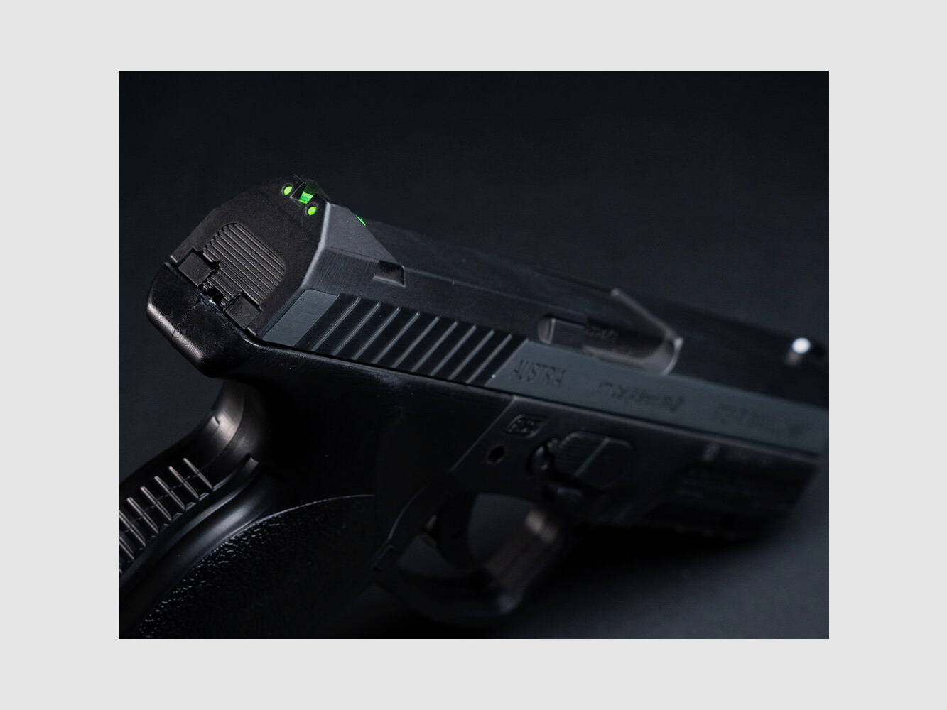 STEYR M9A1 Co2 Pistole NBB 4,5mm BB Metal Slide Dual Tone