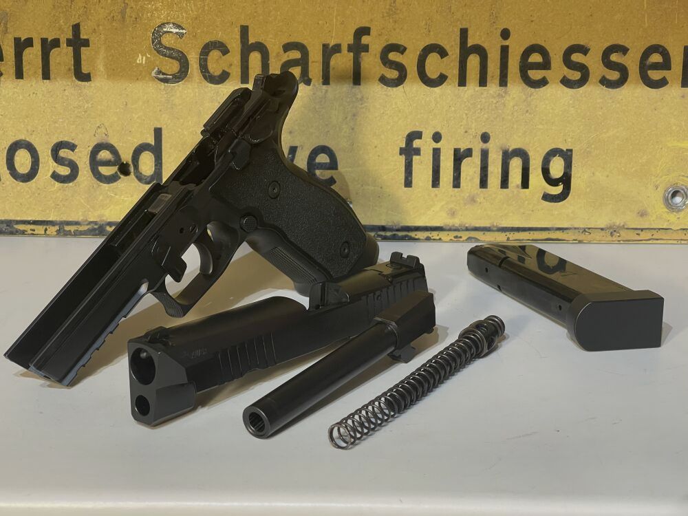 SIG Sauer P226 X-Five Special Ops (zugelassen im BDS als Dienstpistole!)