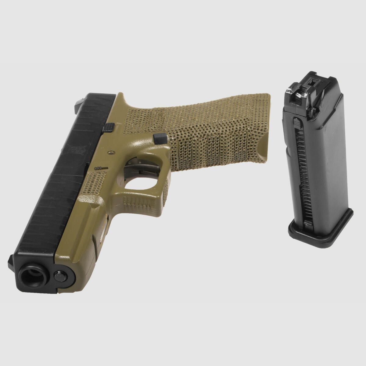 P05 GBB Airsoft Pistole in Oliv | Delta Armory