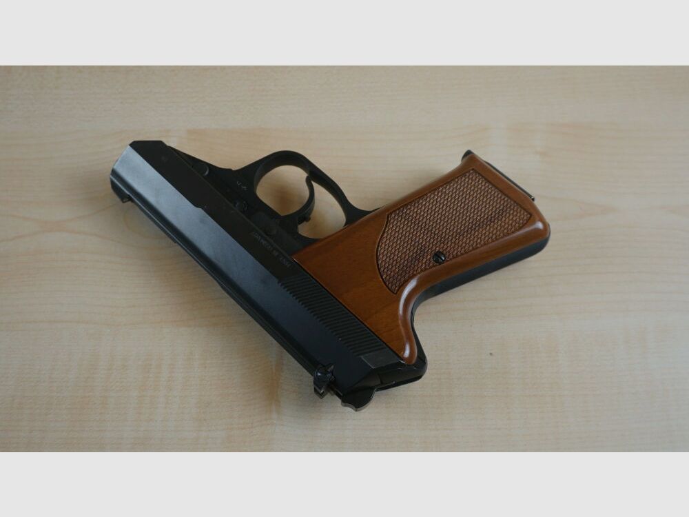 Walther P 5