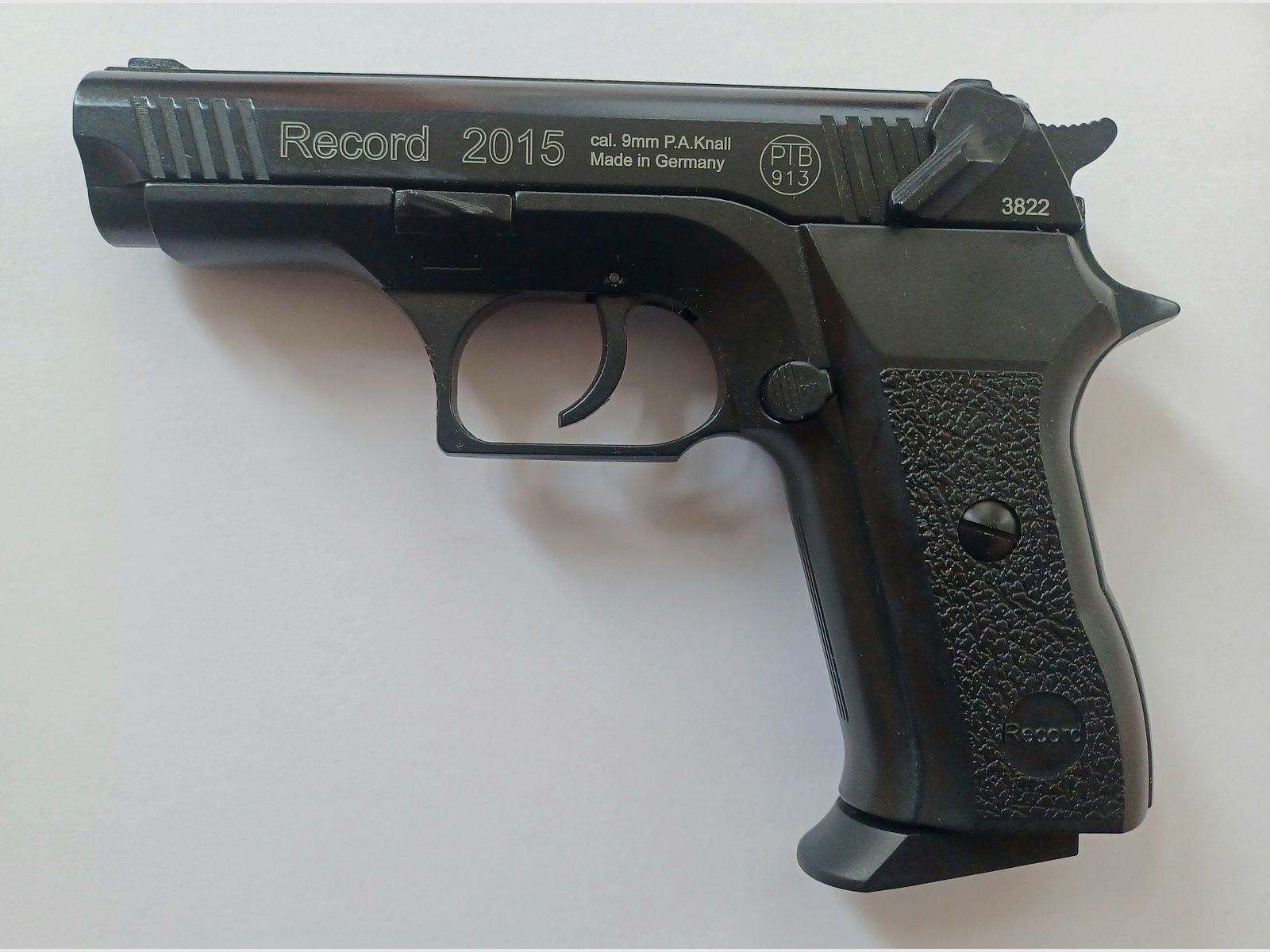 Record 2015 cal. 9mm P.A.K.