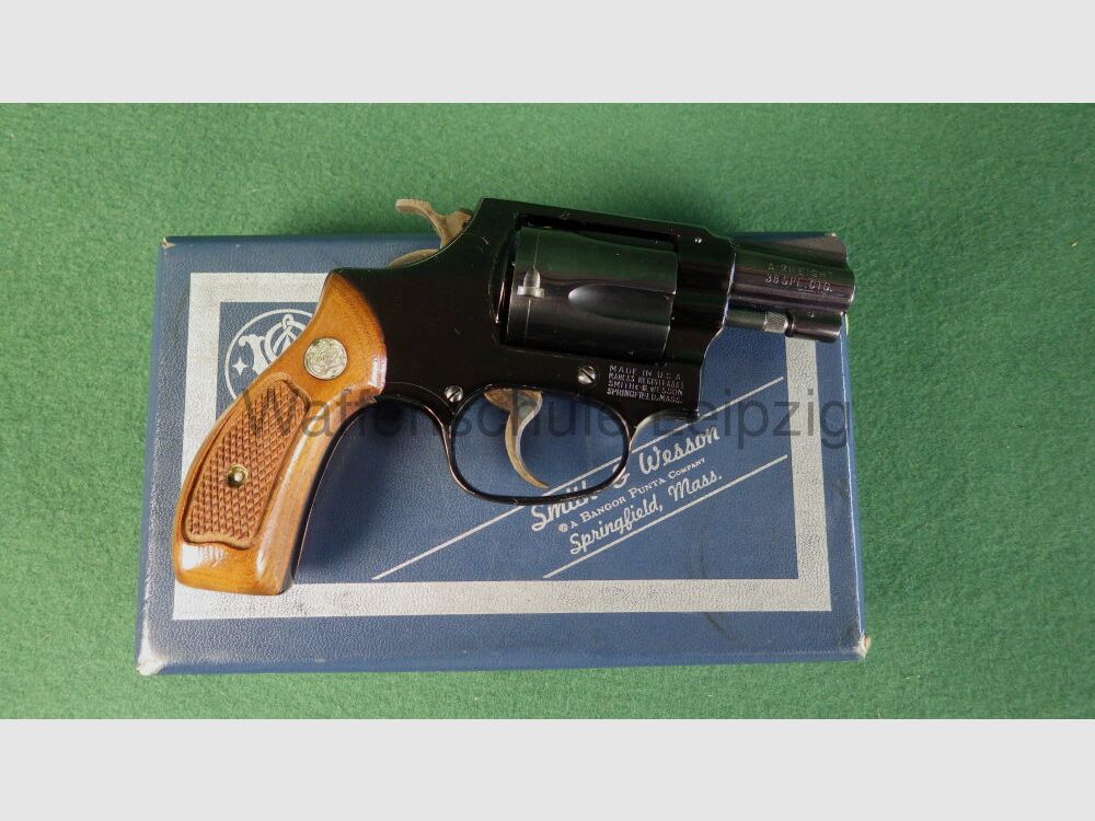 Smith & Wesson 37