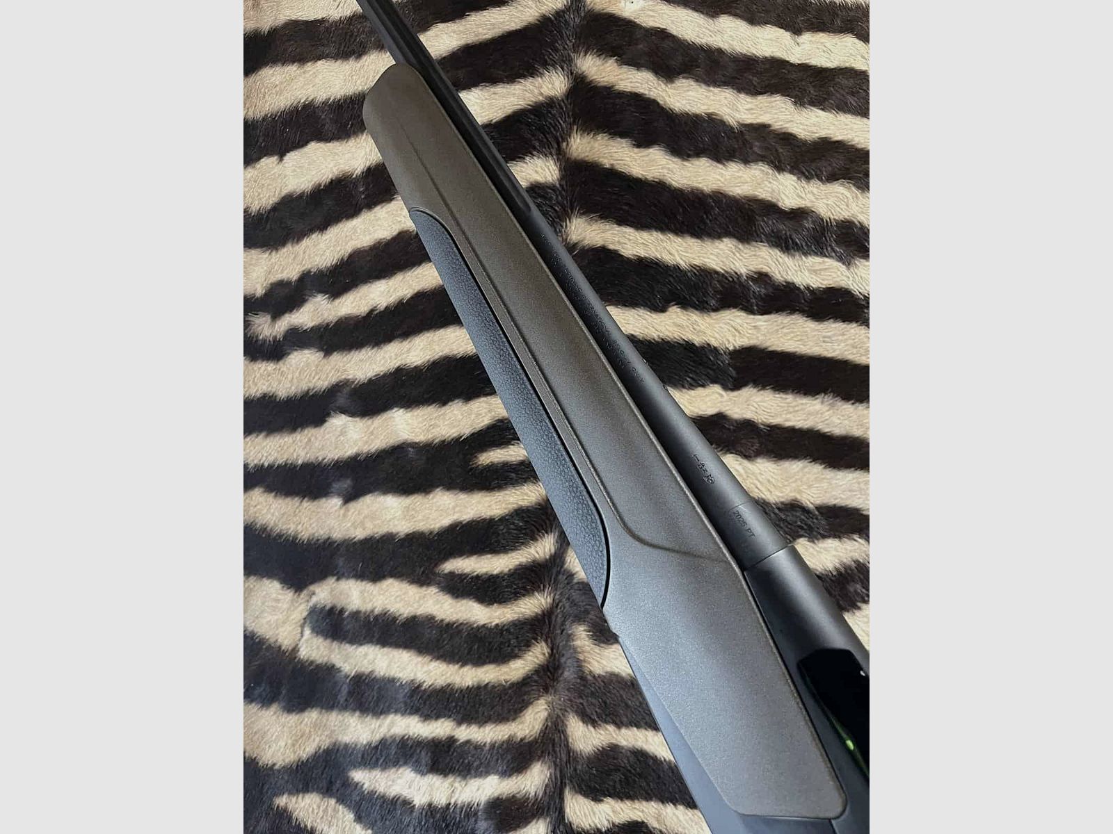 Carabina Browning Maral 4X Brown Black Adjust cal.30-06 mancino -ca53cm – Valigetta per armi, immagine 4 di 10