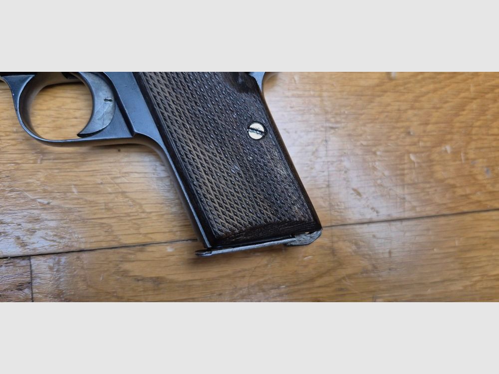 Piękny mały niemiecki pistolet « Beholla » – Kal. 7,65 Browning – Produkcja Becker & Holländer dla armii niemieckiej w latach 1915-1918 – Tylko 45.000 egzemplarzy – Broń 100% z jednym numerem seryjnym – Dobra mechanika i doskonała lufa – Dobry stan zewnętrzny – Rzadka sztuka z I wojny światowej – TBE/TBE+, zdjęcie 3 z 21