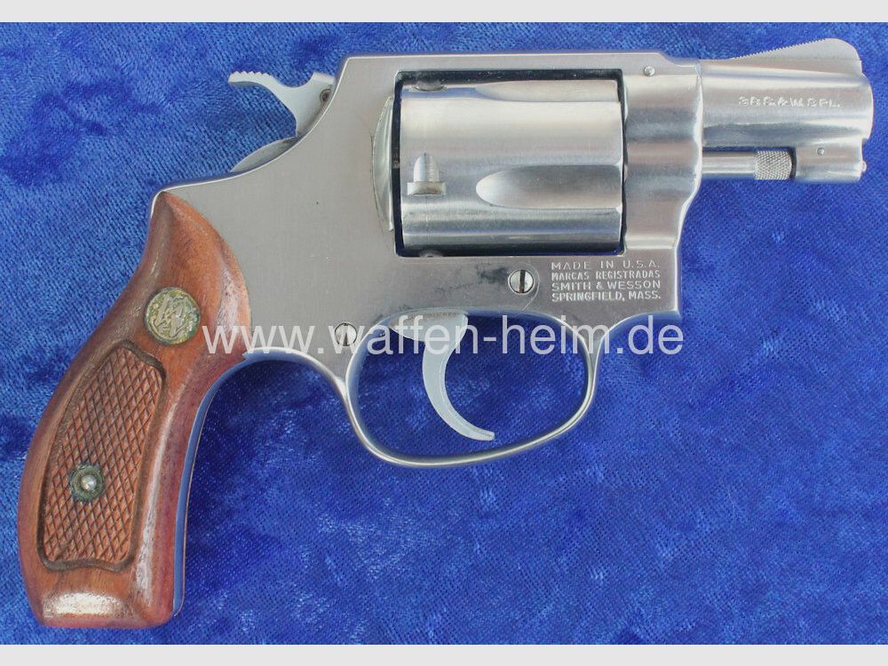 Smith & Wesson 60