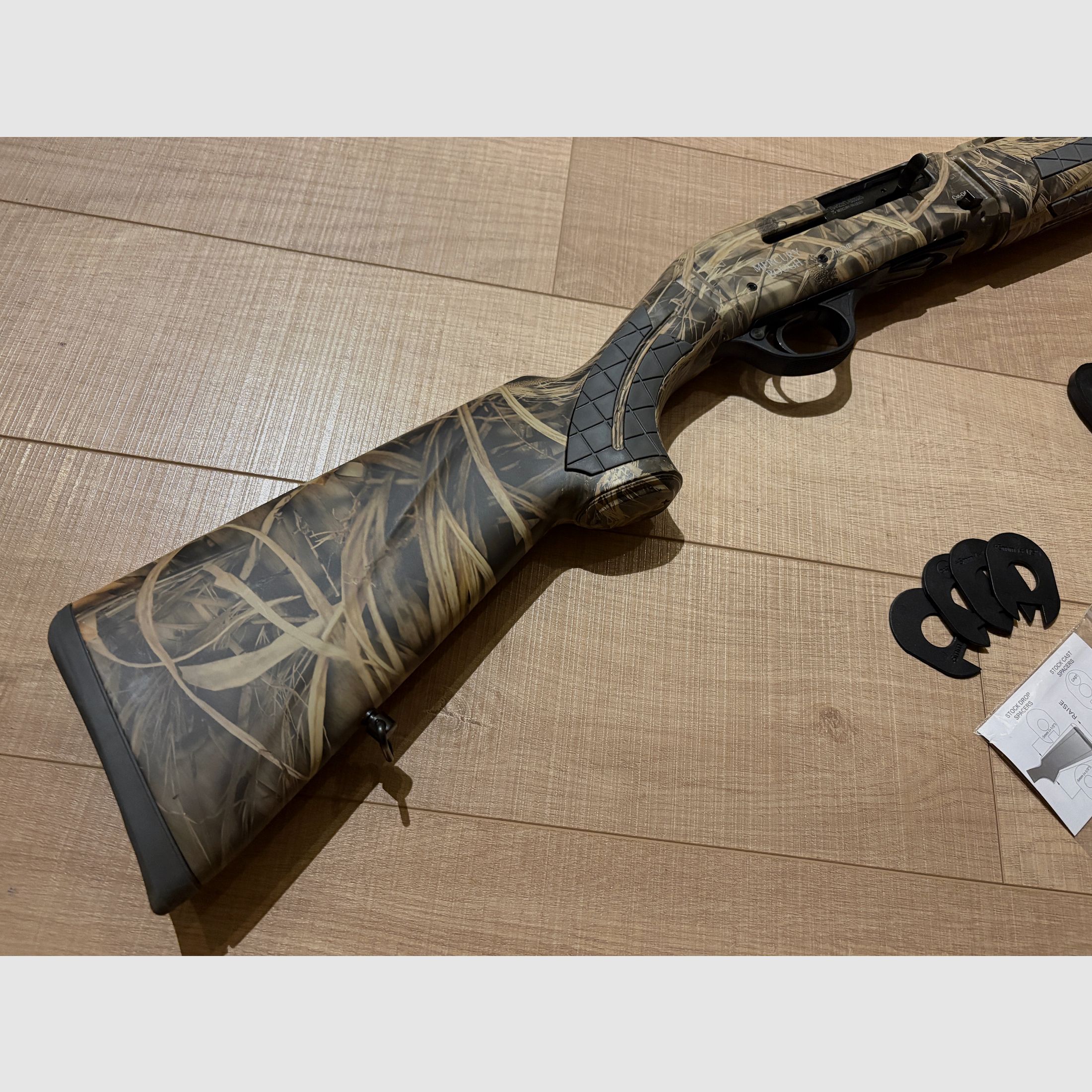 Mercury Jacht Zelfladende Shotgun Rough Camo Max-4 HD
