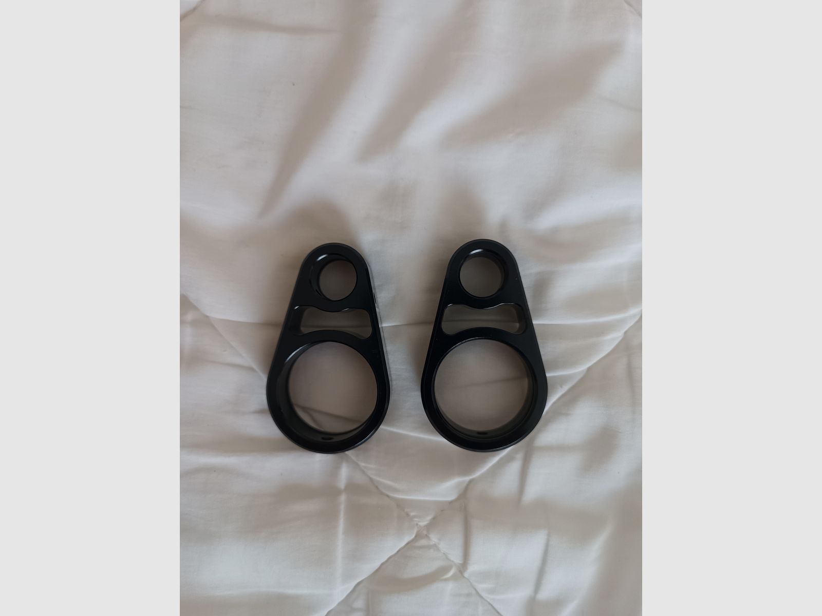 Absolutes Unikat: Walther Dominator Holzschaft 6,35mm (.25) – Kaum geschossen (ca. 150 Schuss)! + Alu-gefräste Laufbrille, 3x Custom Quickfill-Kartuschen & 4 Magazine