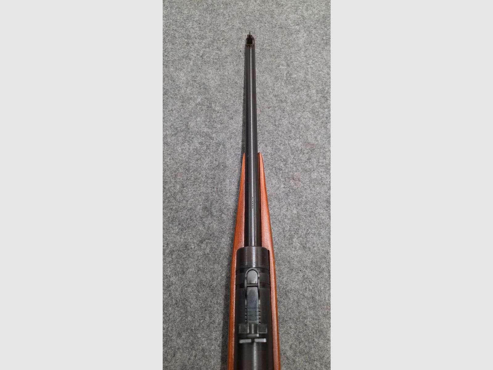 4.) Haenel 310 z standardowym spustem, ładowany powtarzalnie, karabin pneumatyczny 4.4mm