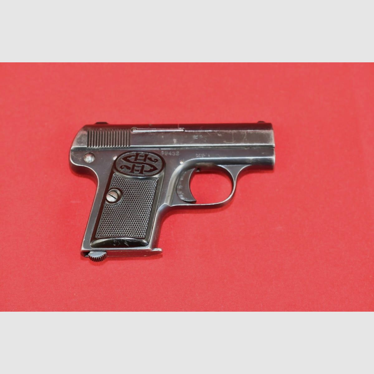 #5180 Pistolet C.G. HAENEL SCHMEISSER MODEL 1, cal. 6,35, image 2 sur 11