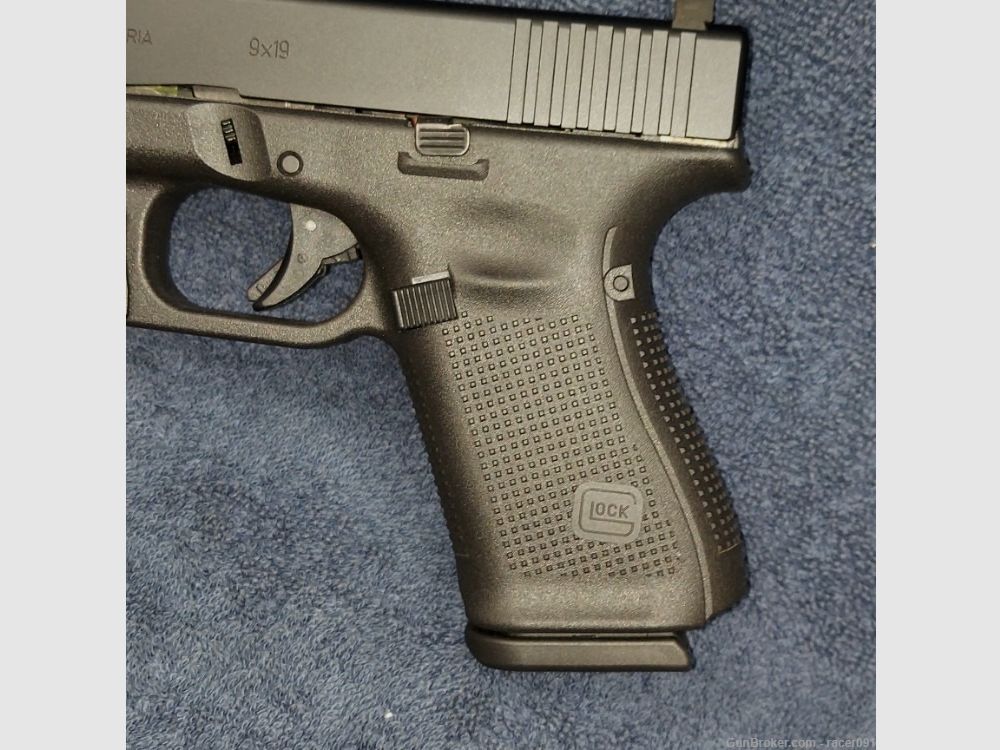 Glock 19