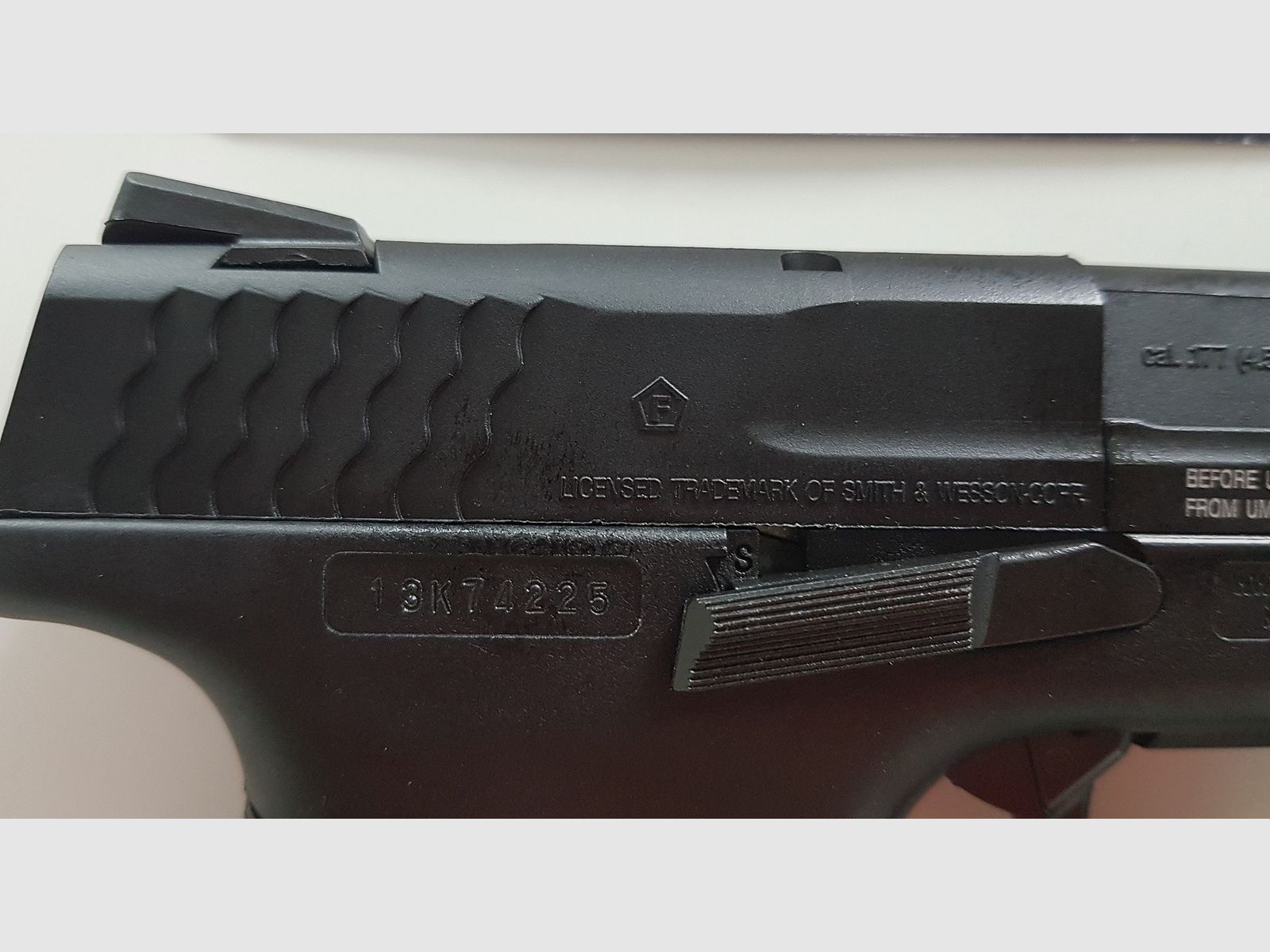 xSmith & Wesson M&P 45 4,5 mm Diabolo schwarz Co2-Pistole Luftpistole mit Pistolenkoffer
