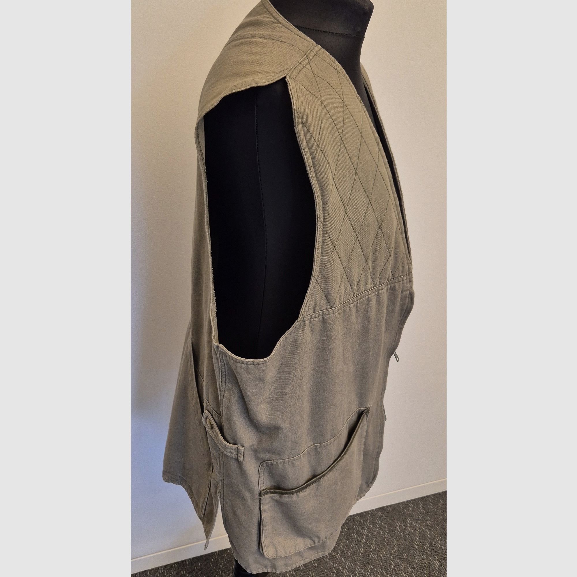 Vendo giubbotto da tiro maschile Rascher in condizioni pari al nuovo taglia 56