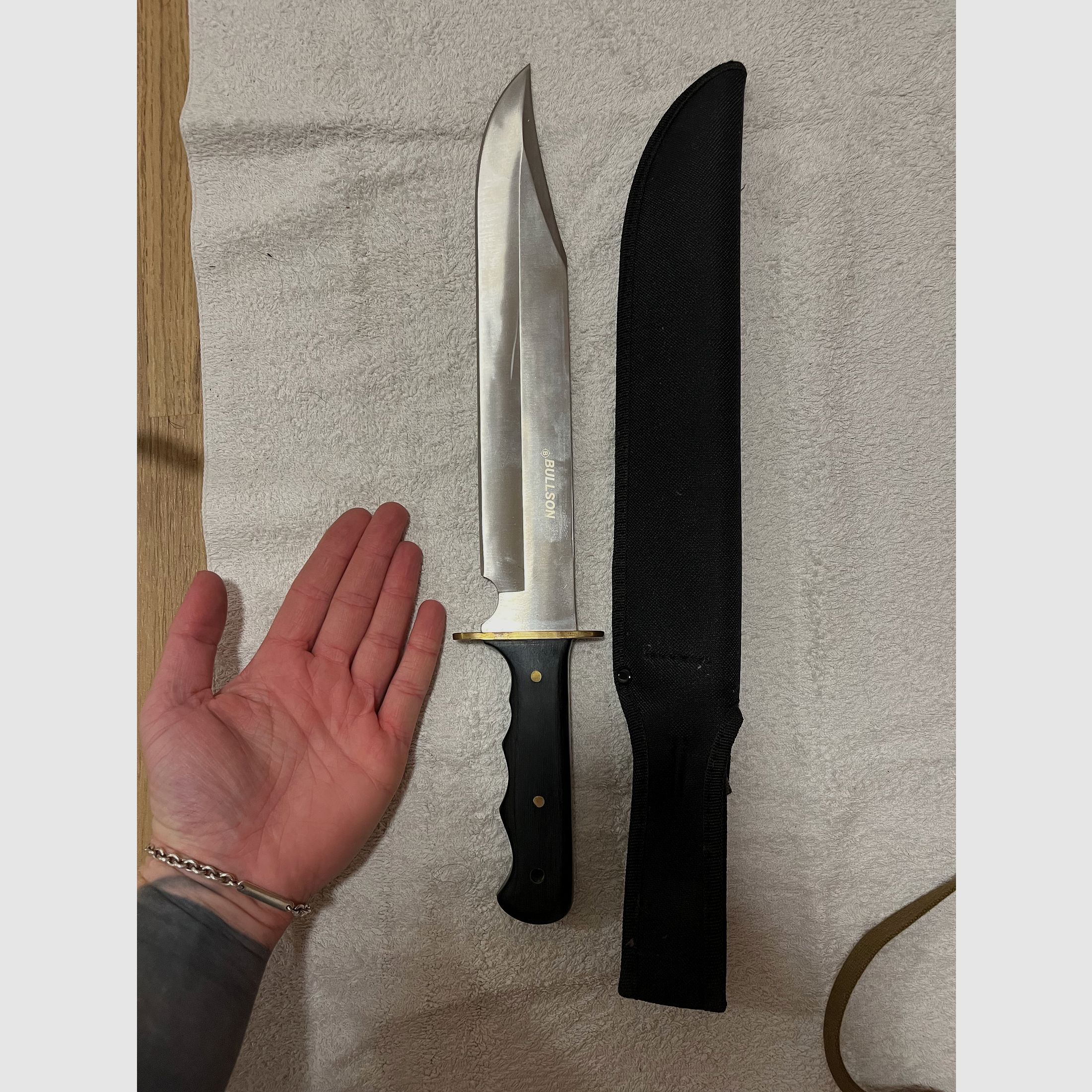 Messer „Bullson“