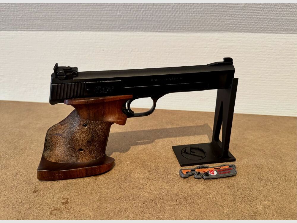 Smith & Wesson Model 41