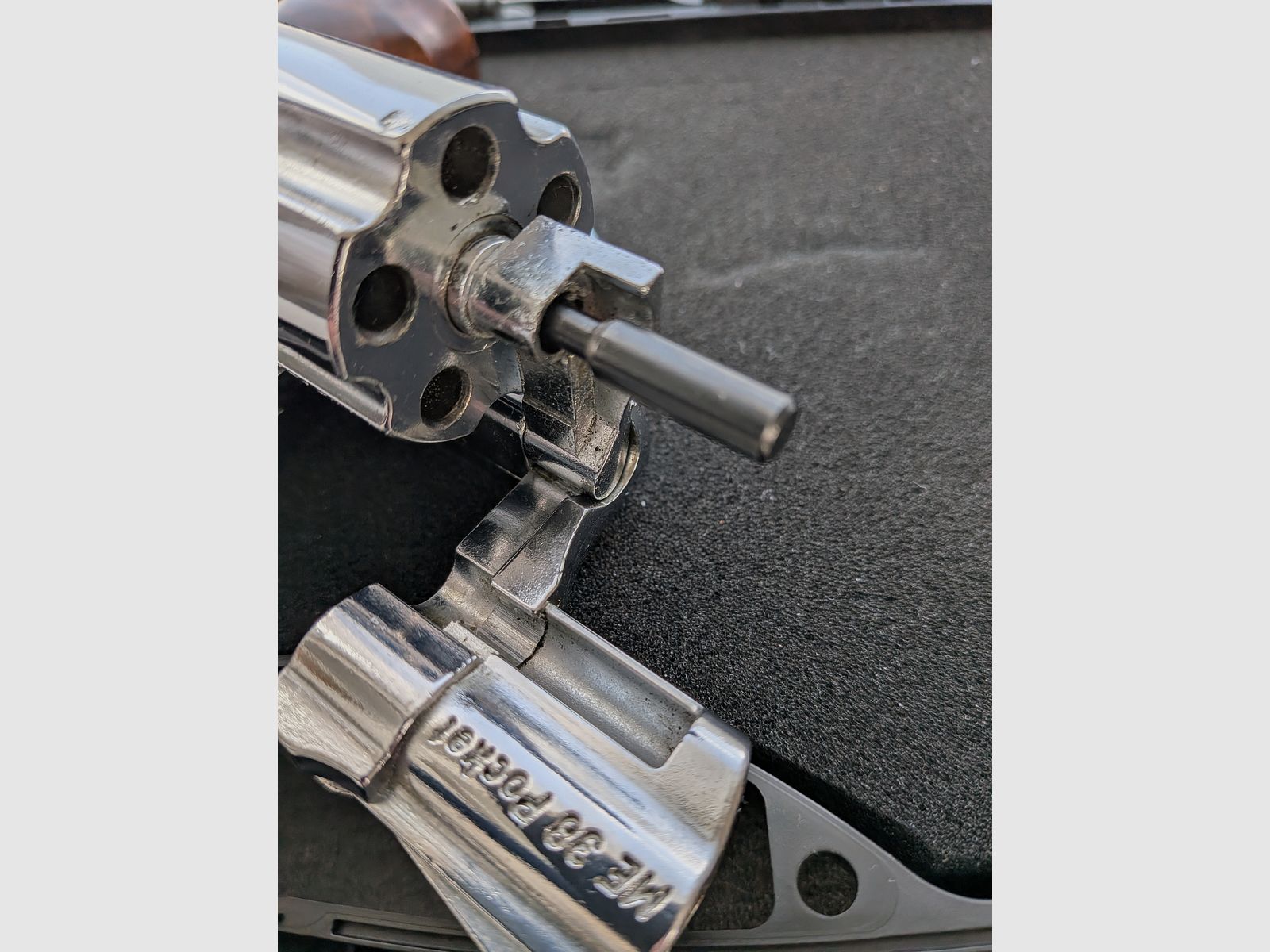 ME 38 Pocket Revolver – verchromt - PTB 631 - 9mm Knall - Holzgriff - SSW