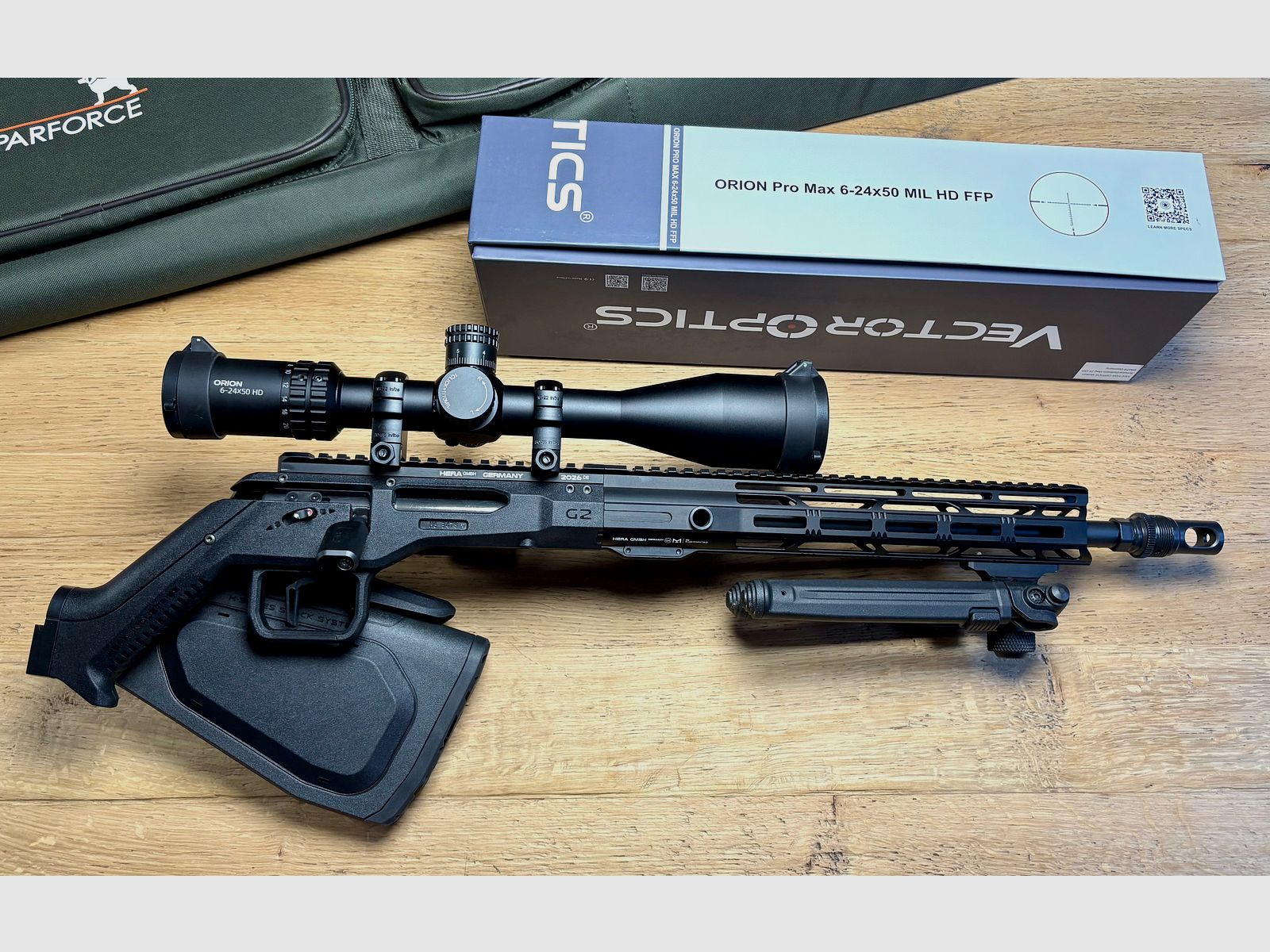 Repetierbüchse HERA H6K Kal. .223Rem mit Recknagel abzug und Klappschaft in Set mir swivel Zweibein, ZF  Orion Pro Max 6-24x50 MIL HD FFP und  Parforce Waffentasche 