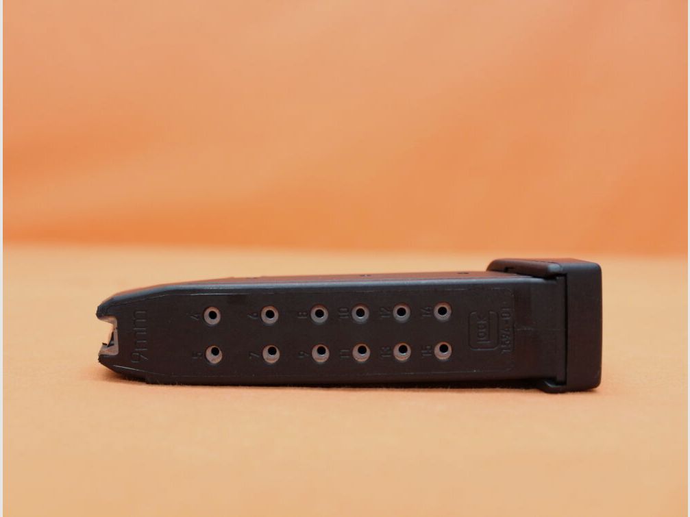 Glock Glock 19 : Chargeur 17 coups (15+2) Gen4 9mmLuger Polymère Noir (9mmPara/9x19)