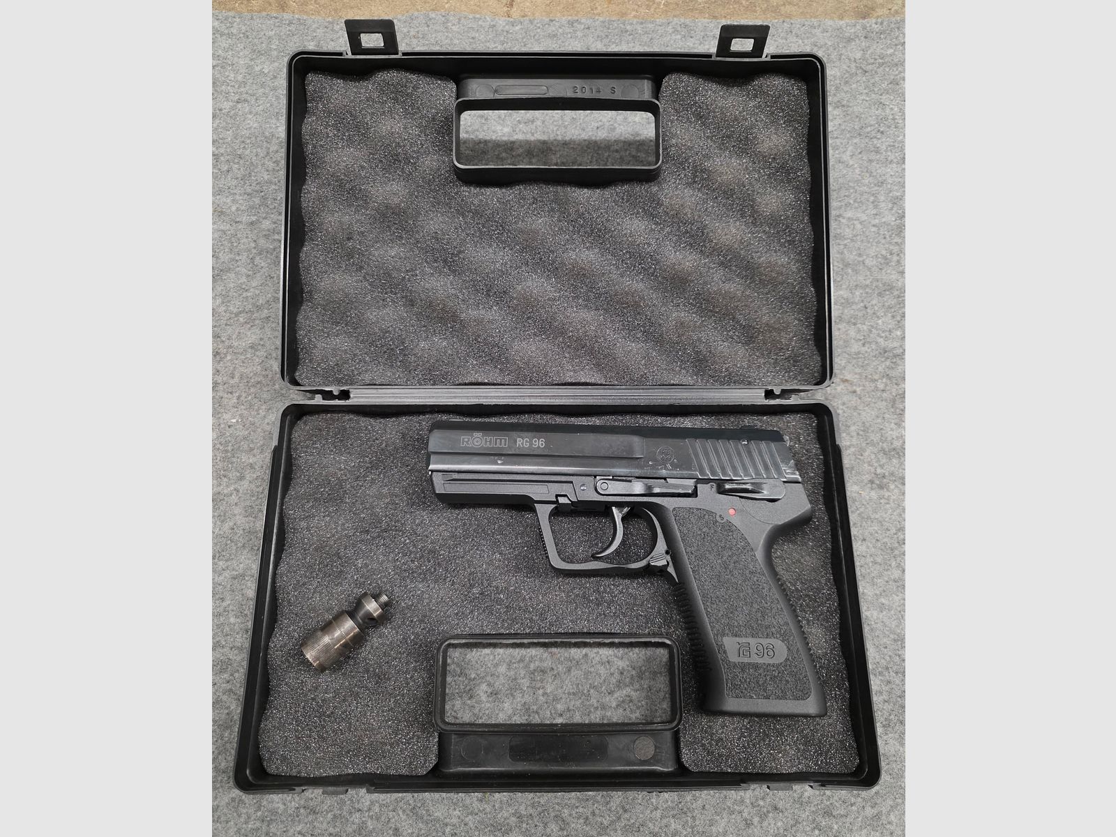 Röhm RG96 im cal.  9mm PAK Schreckschuss SRS