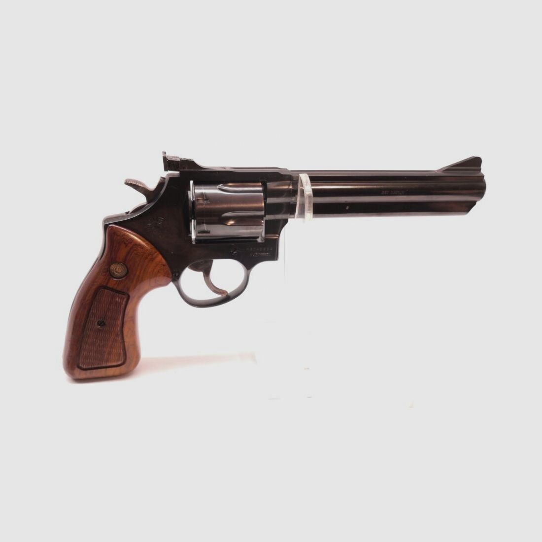 Taurus 669