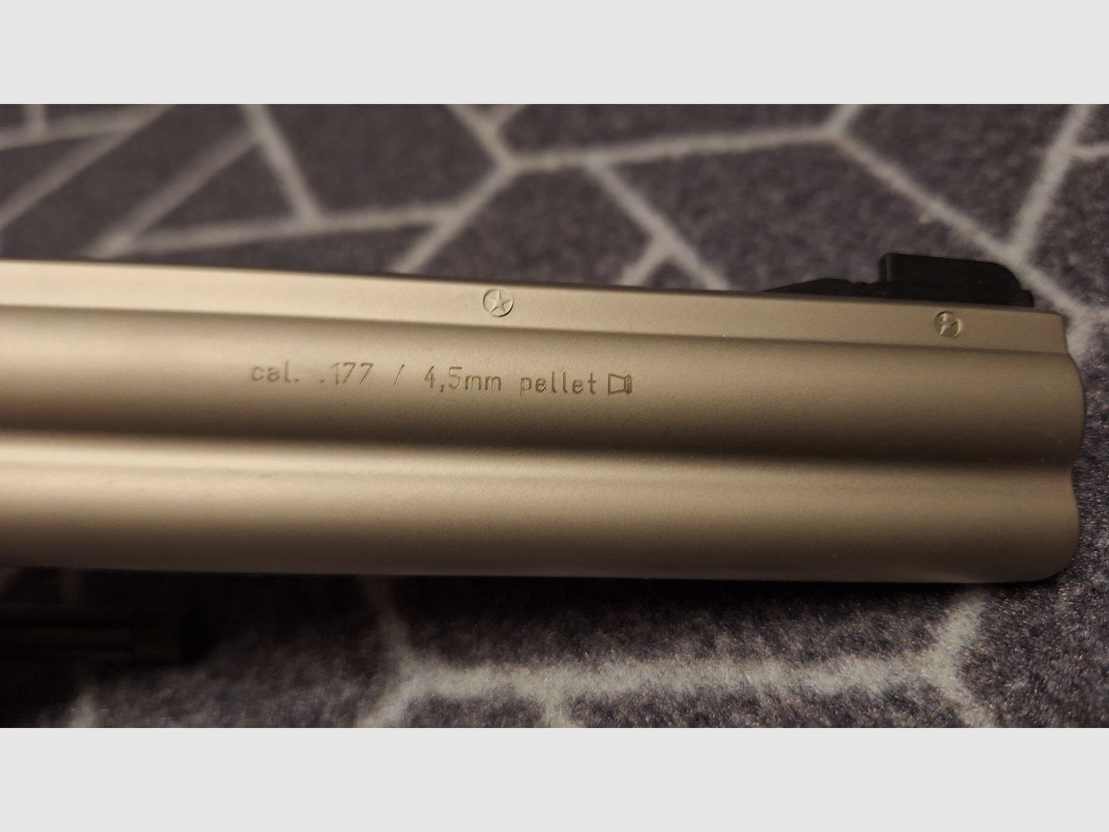 Revolver Smith & Wesson 686 - 6 Zoll Nickel 4,5 mm Diabolo