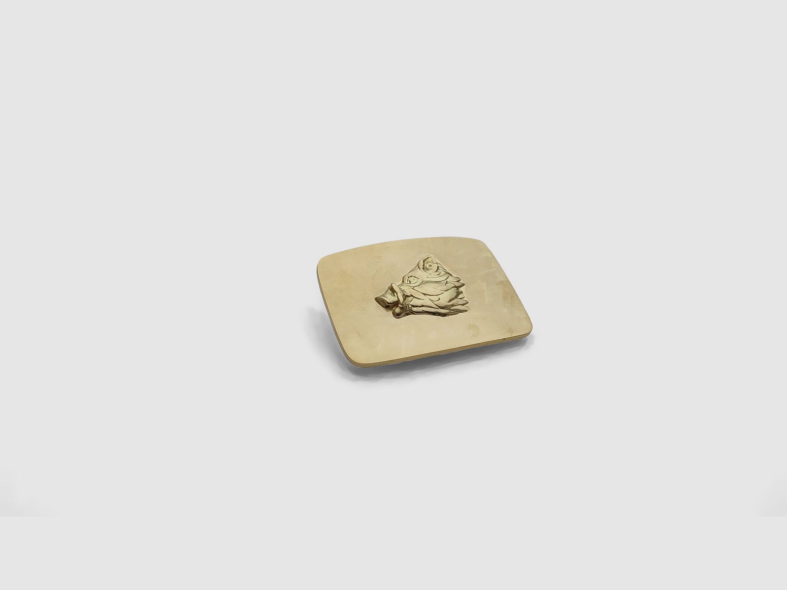 Handcrafted brass belt buckle with hunting motif boar head