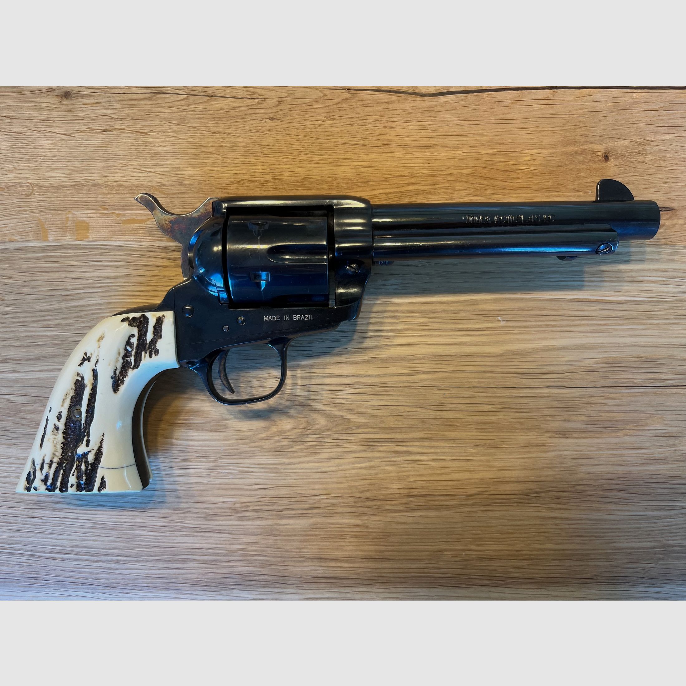 SAA Revolver Taurus Gaucho .45 LC