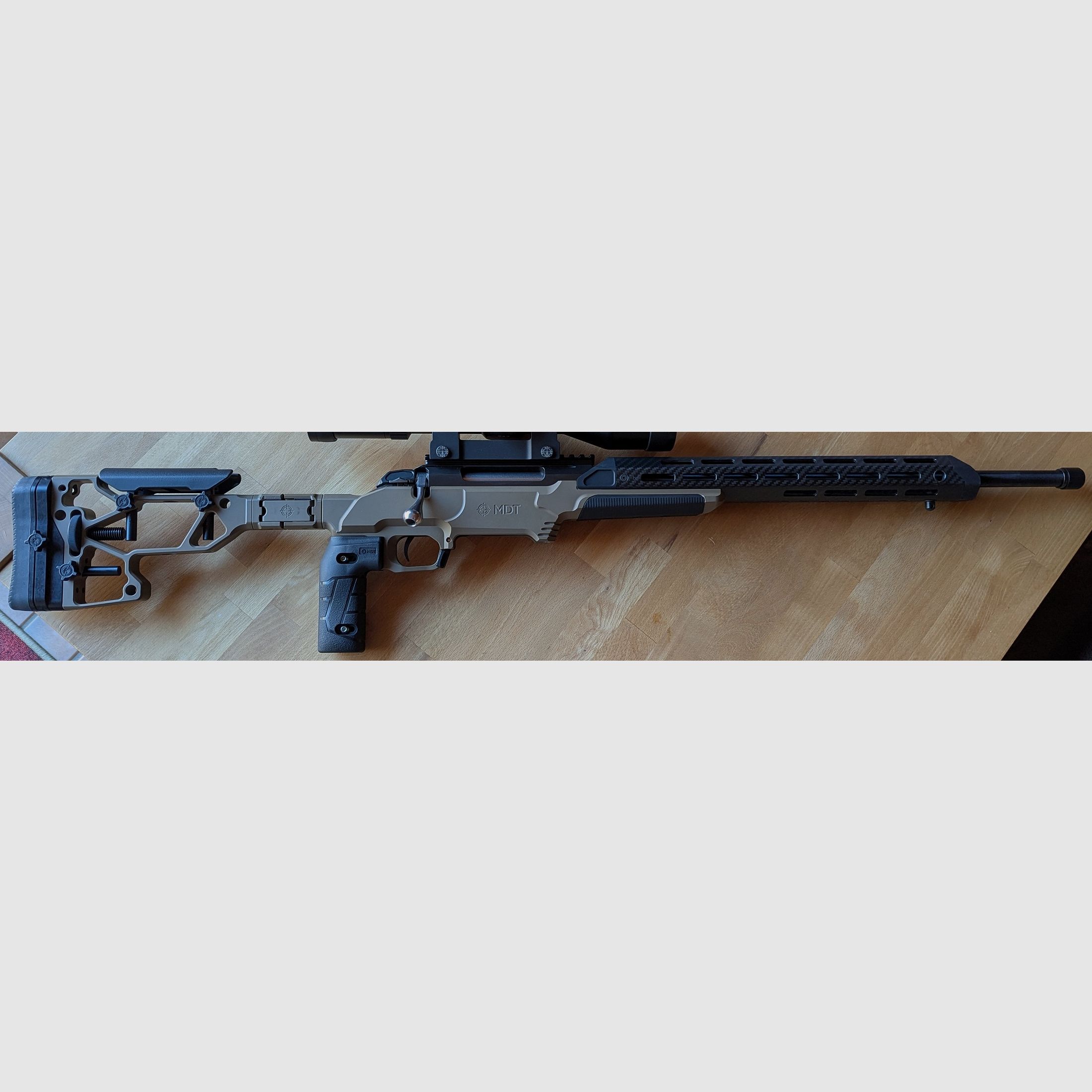 MDT ESS Schaft Tikka T3/T3x FDE komplett 